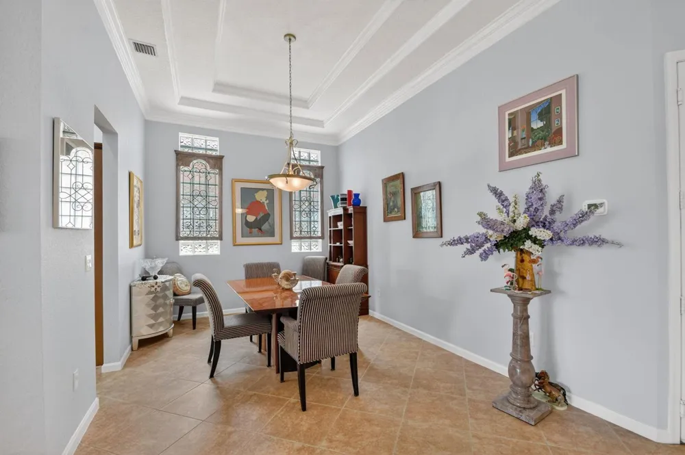 8553 E Via Grande E Wellington, FL 33411