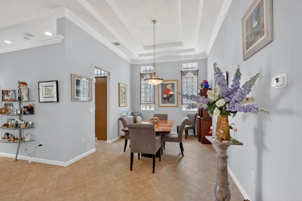 8553 E Via Grande E Wellington, FL 33411