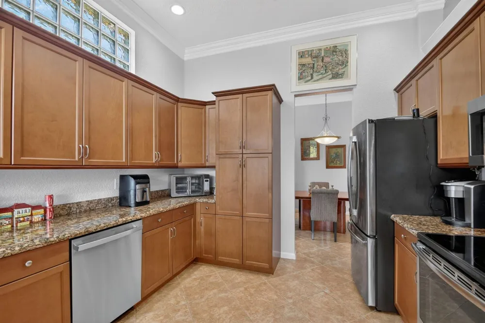 8553 E Via Grande E Wellington, FL 33411