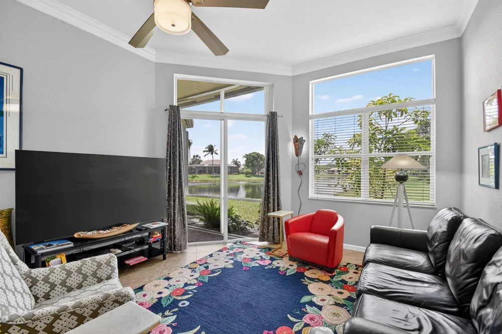 8553 E Via Grande E Wellington, FL 33411
