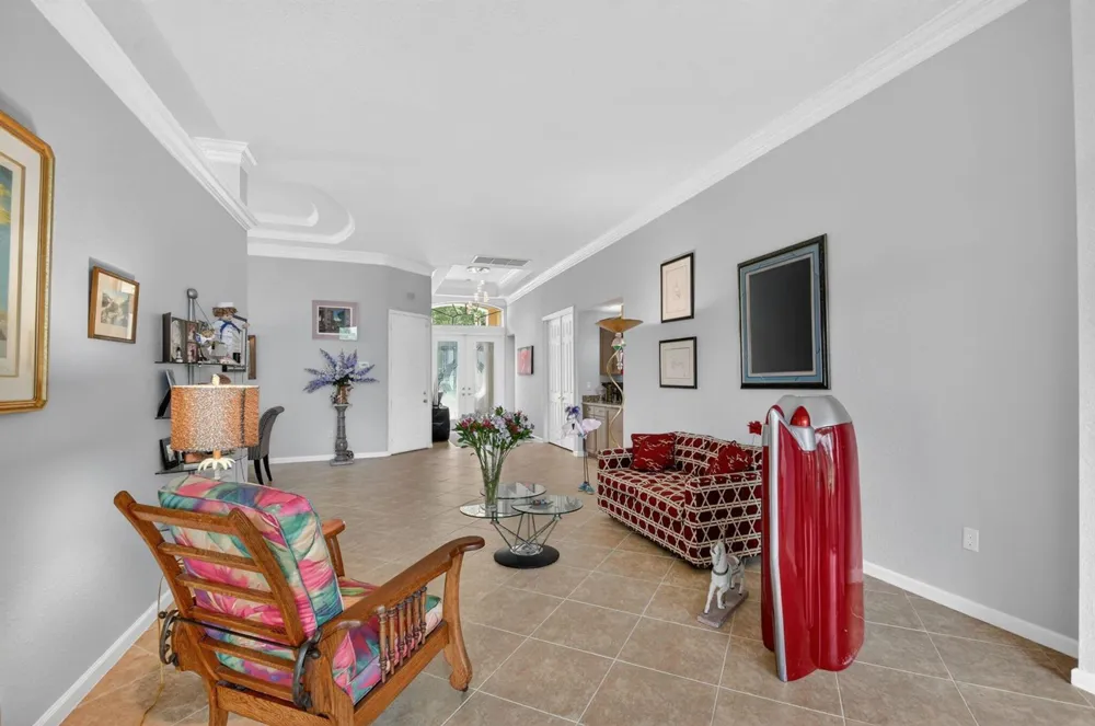 8553 E Via Grande E Wellington, FL 33411