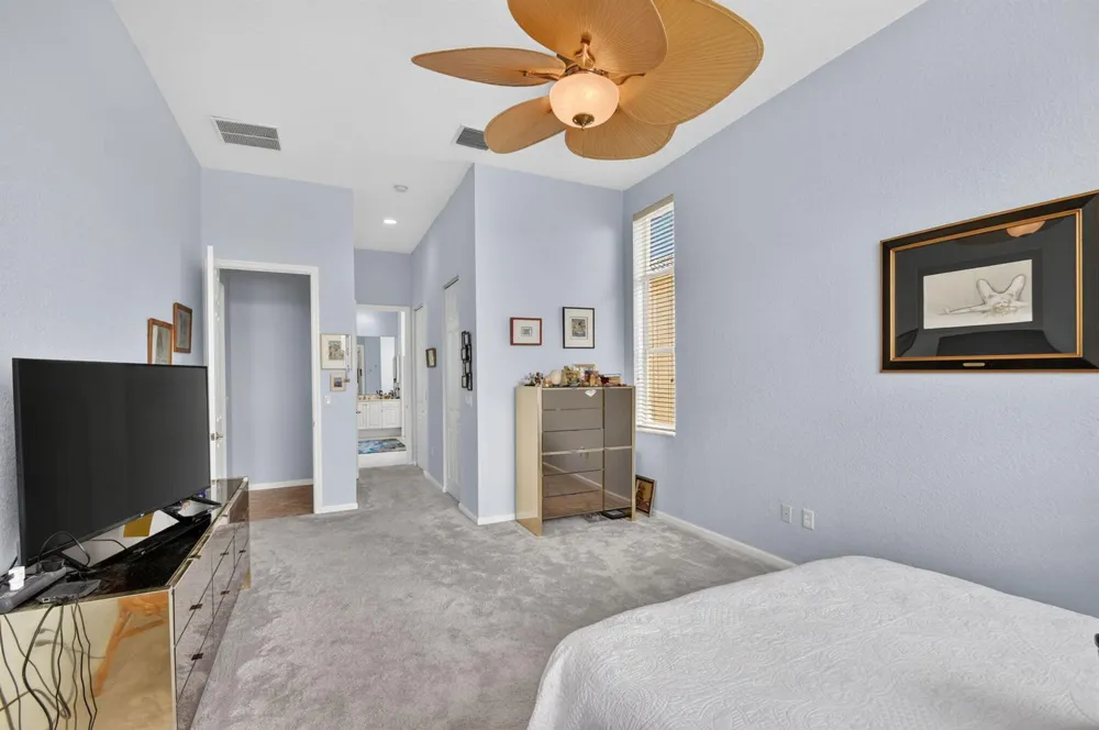 8553 E Via Grande E Wellington, FL 33411