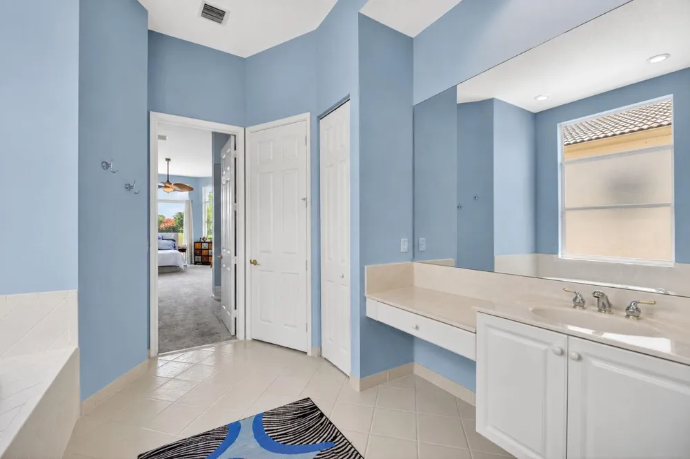 8553 E Via Grande E Wellington, FL 33411