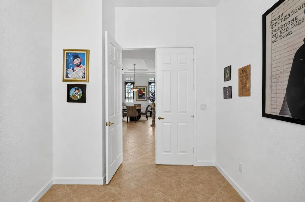8553 E Via Grande E Wellington, FL 33411