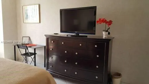 3505 S Ocean Dr #704 Hollywood, FL 33019