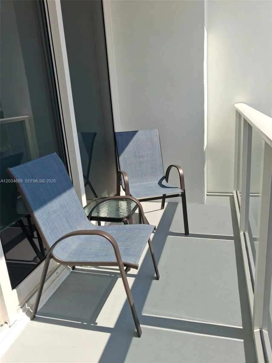 3505 S Ocean Dr #704 Hollywood, FL 33019
