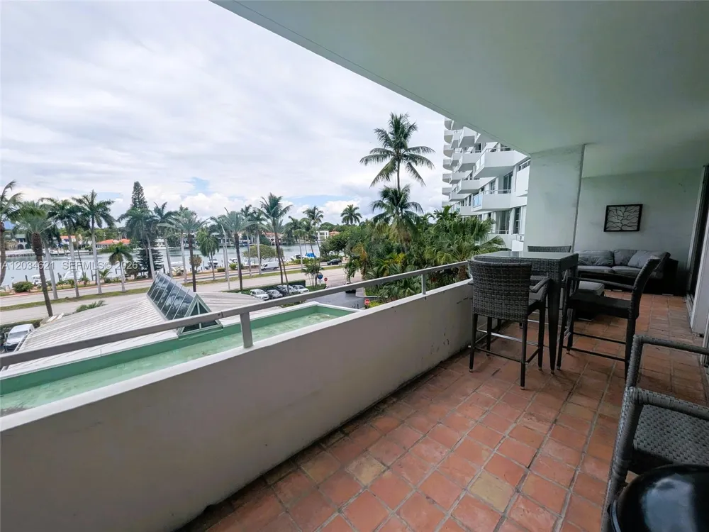 5161 Collins Ave #518 Miami Beach, FL 33140