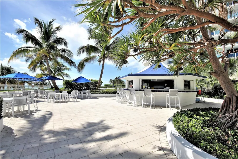 5161 Collins Ave #518 Miami Beach, FL 33140