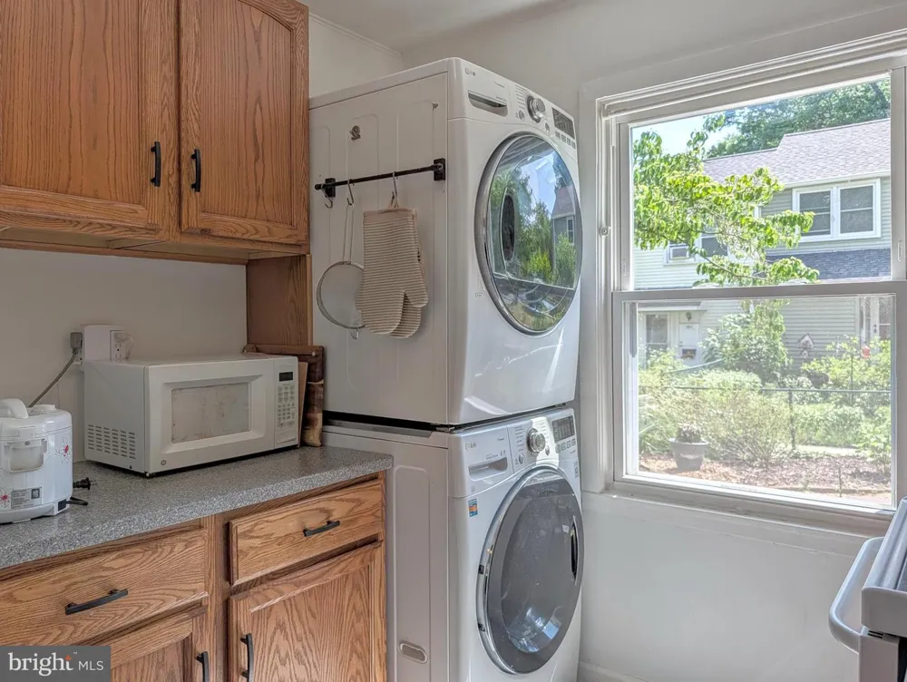 34 RIDGE ROAD Greenbelt, MD 20770