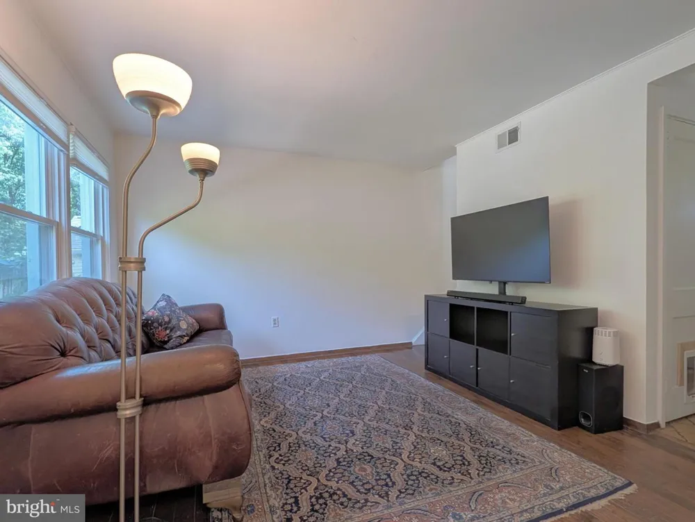 34 RIDGE ROAD Greenbelt, MD 20770