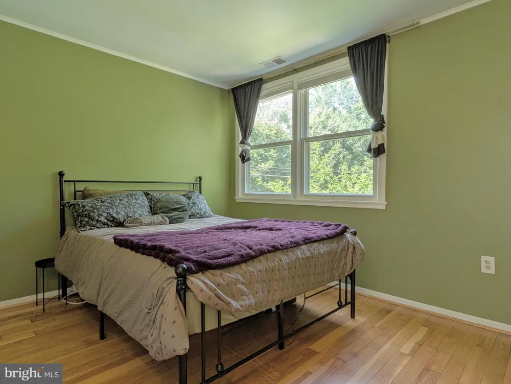 34 RIDGE ROAD Greenbelt, MD 20770