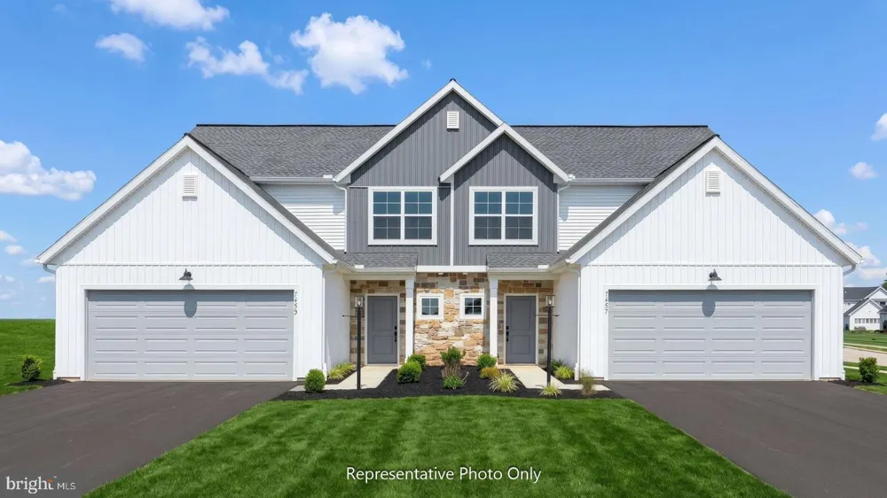 7485 SAINT PATRICK COURT Abbottstown, PA 17301