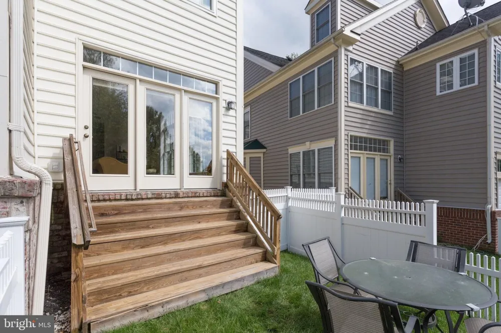 2894 SWANEE LANE Fairfax, VA 22031