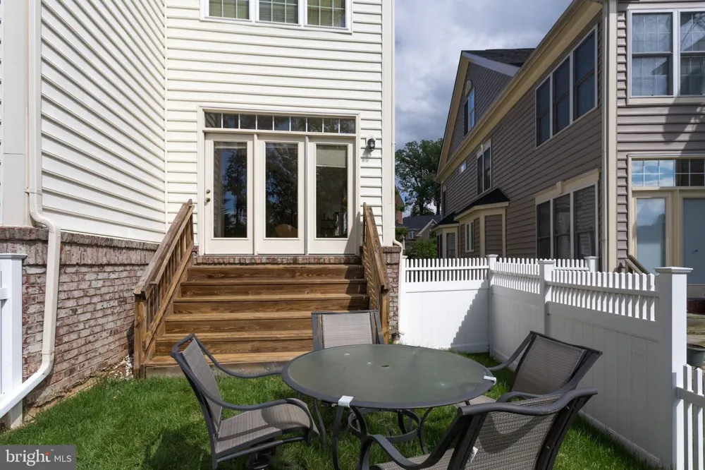 2894 SWANEE LANE Fairfax, VA 22031