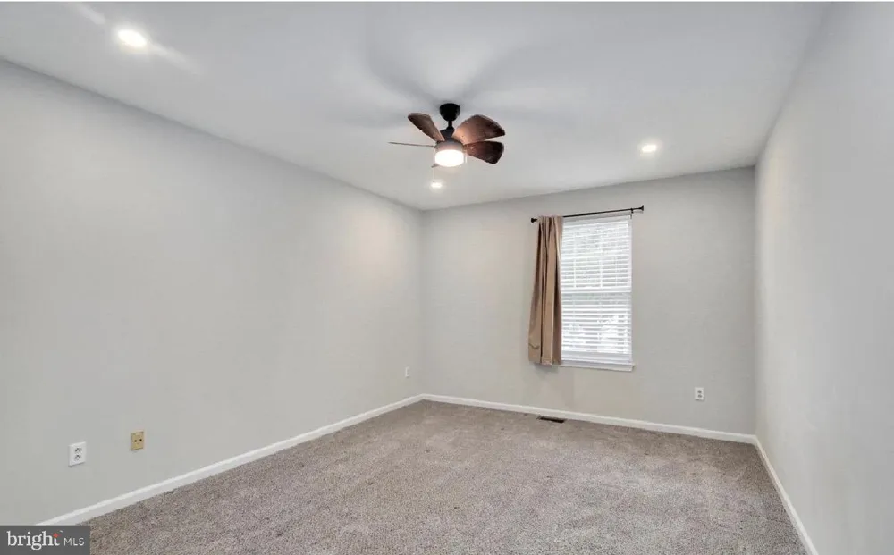 1804 MASON RUN Pine Hill, NJ 08021