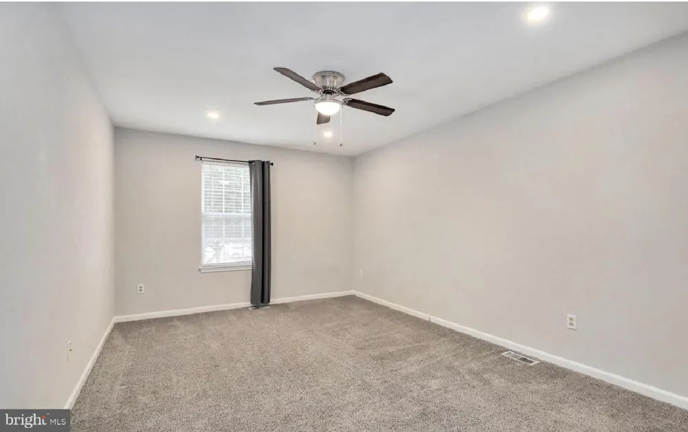 1804 MASON RUN Pine Hill, NJ 08021