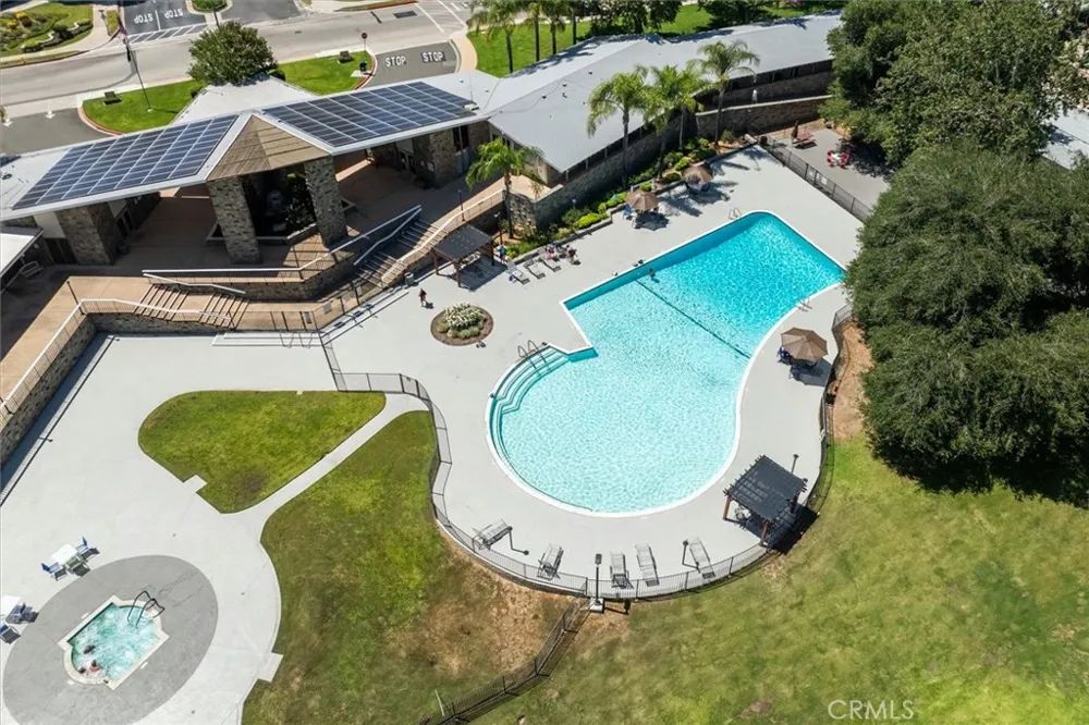 26742 Whispering Leaves, Unit B Newhall, CA 91321