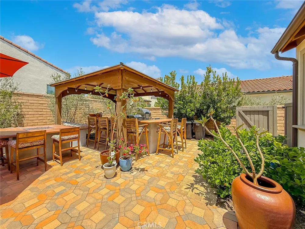 2402 Conroy Avenue Camarillo, CA 93012