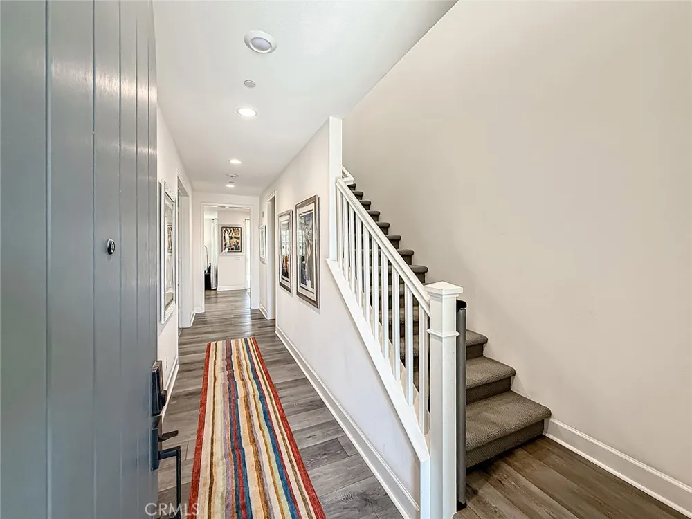 2402 Conroy Avenue Camarillo, CA 93012