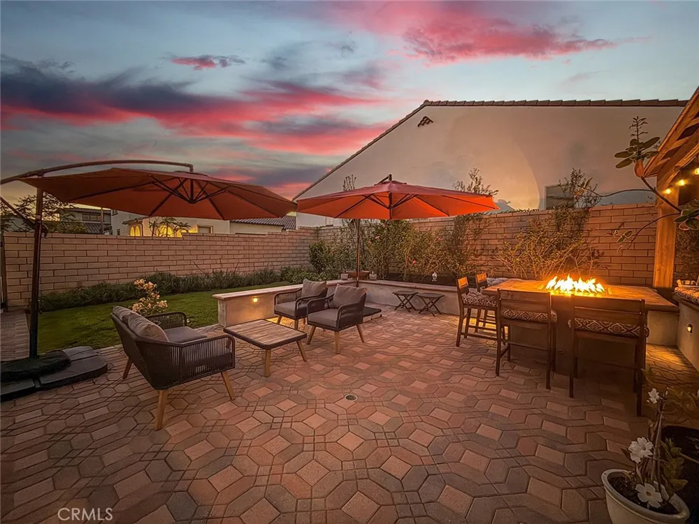 2402 Conroy Avenue Camarillo, CA 93012