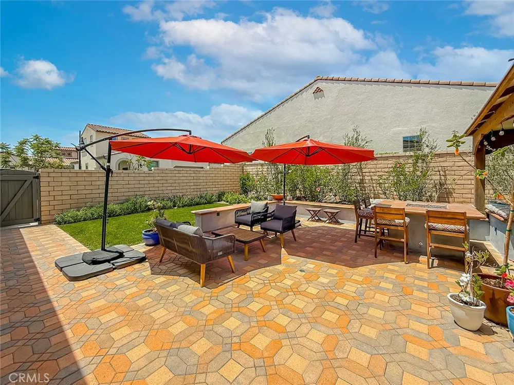 2402 Conroy Avenue Camarillo, CA 93012