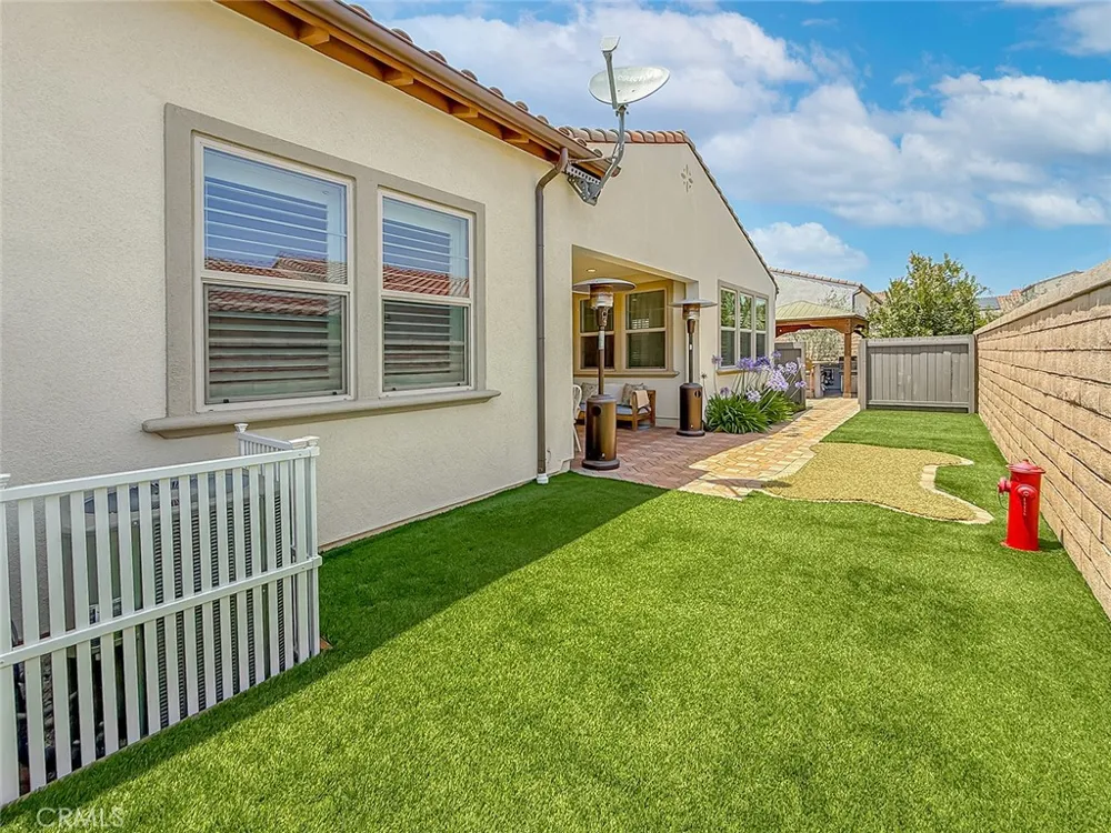 2402 Conroy Avenue Camarillo, CA 93012