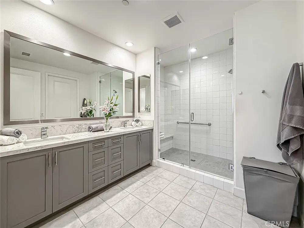 2402 Conroy Avenue Camarillo, CA 93012