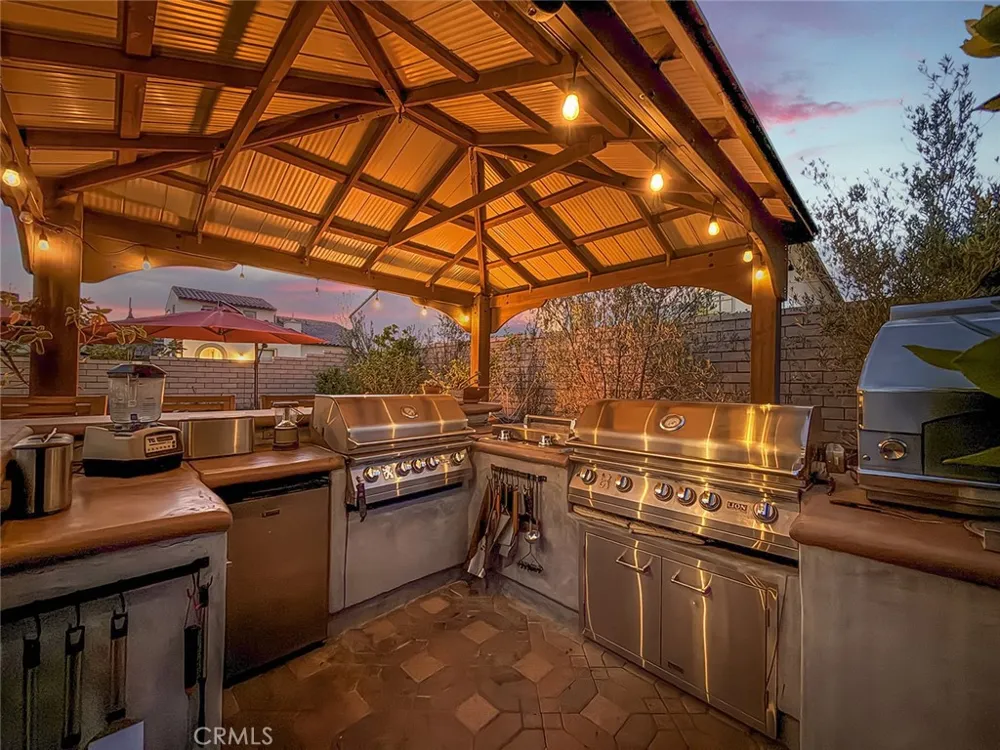 2402 Conroy Avenue Camarillo, CA 93012