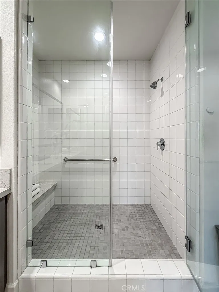 2402 Conroy Avenue Camarillo, CA 93012