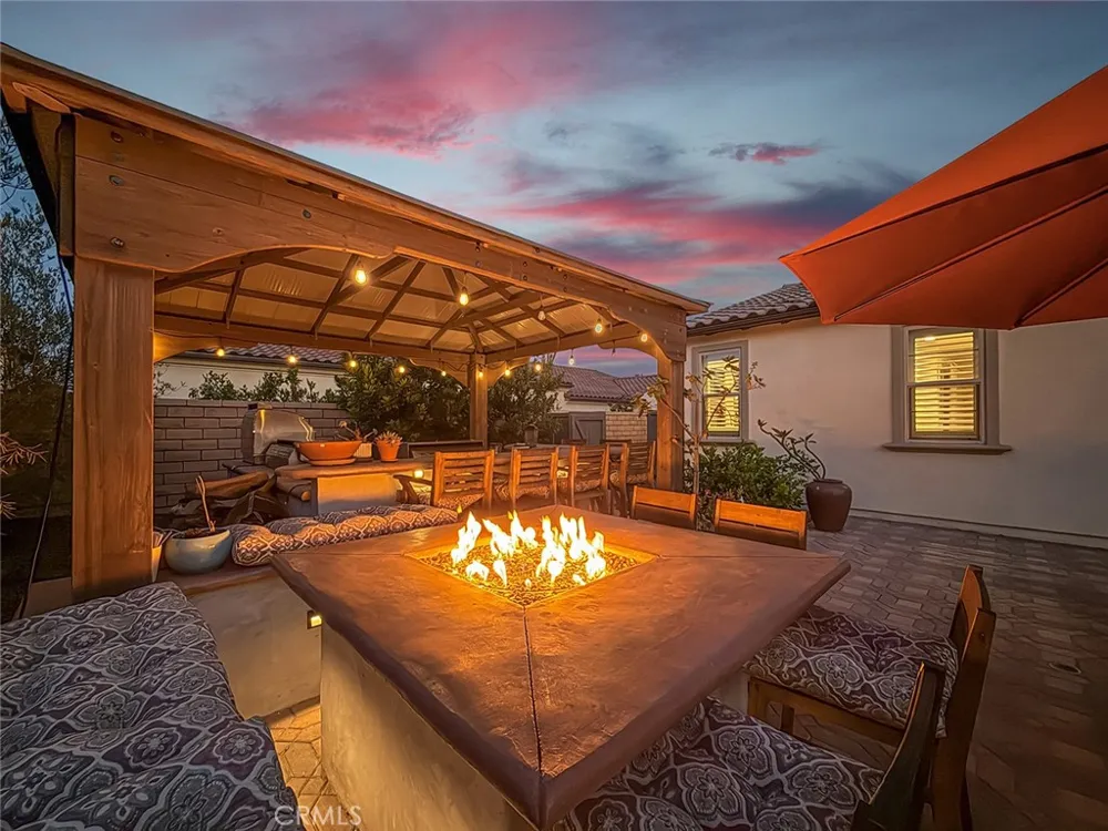 2402 Conroy Avenue Camarillo, CA 93012