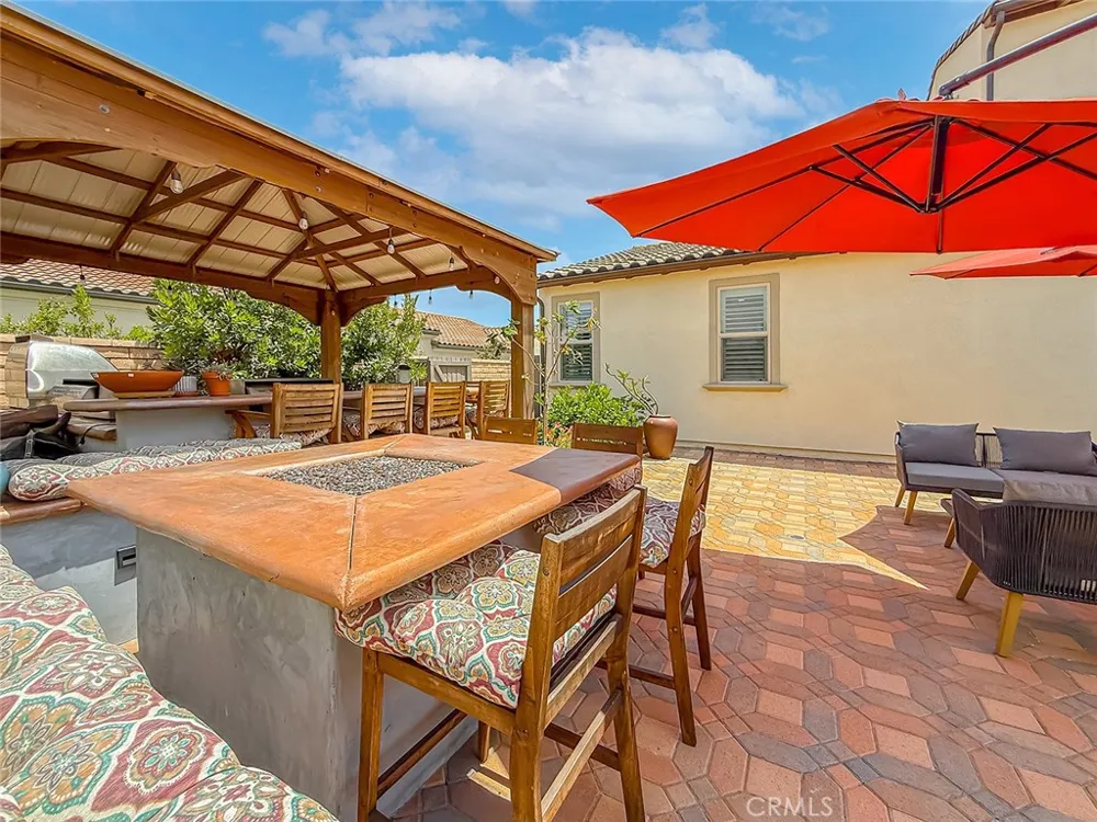 2402 Conroy Avenue Camarillo, CA 93012