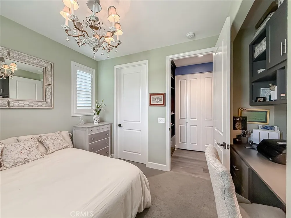 2402 Conroy Avenue Camarillo, CA 93012