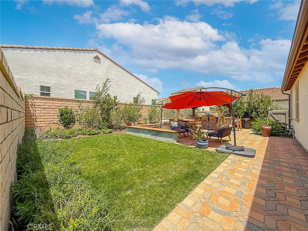 2402 Conroy Avenue Camarillo, CA 93012