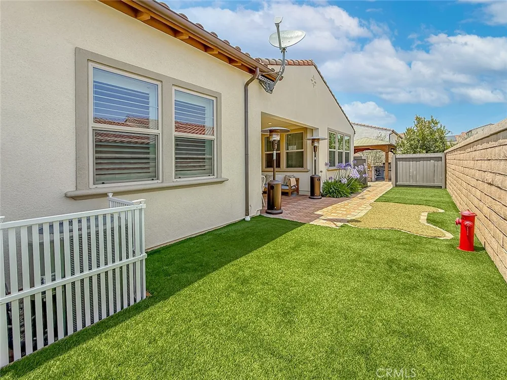 2402 Conroy Avenue Camarillo, CA 93012