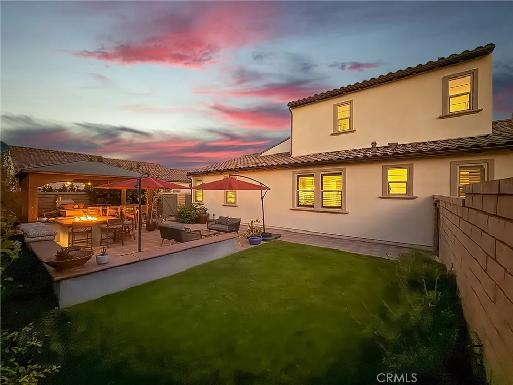 2402 Conroy Avenue Camarillo, CA 93012