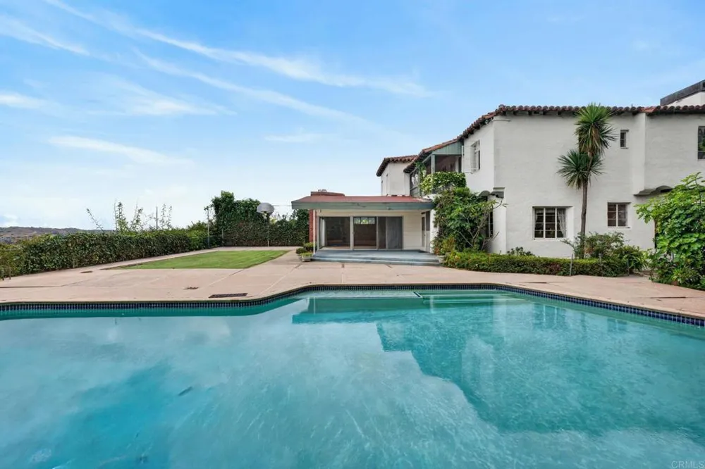 2798 McConnel Other, CA 90064