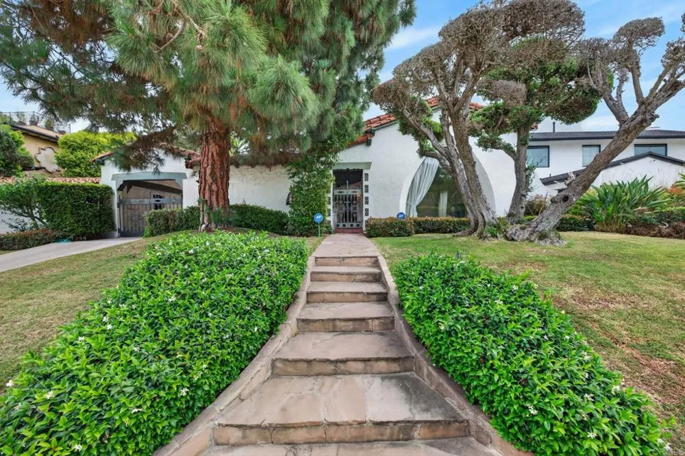 2798 McConnel Other, CA 90064