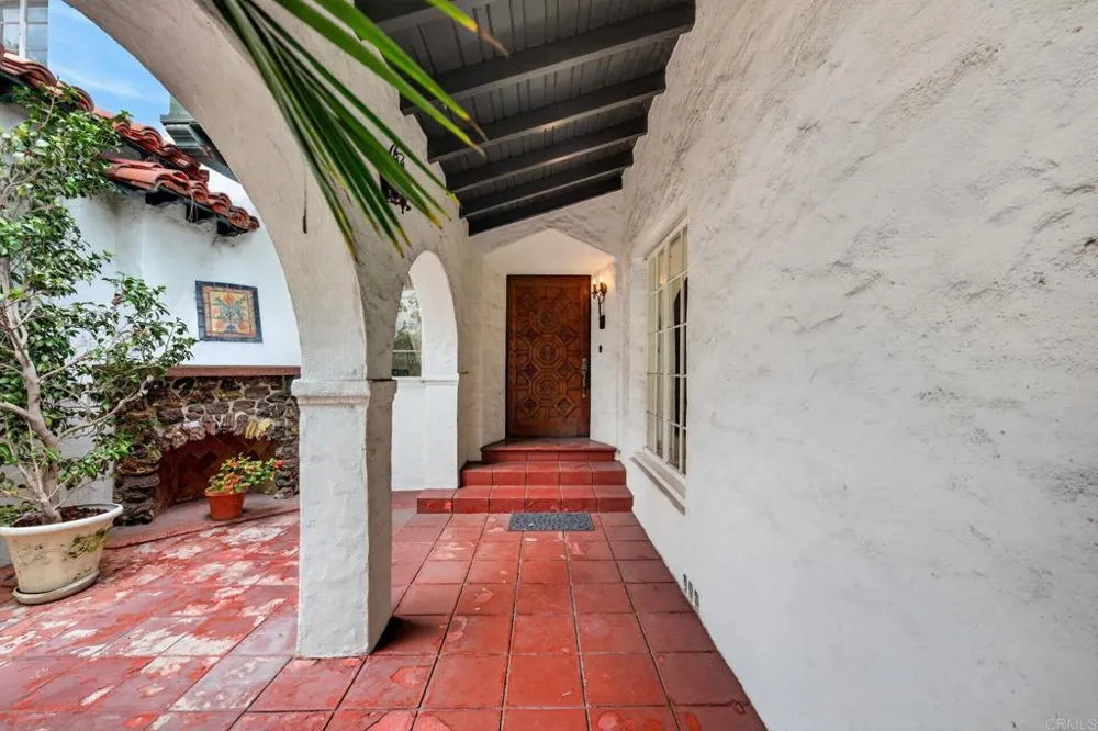 2798 McConnel Other, CA 90064