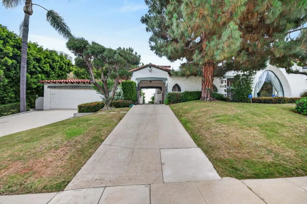 2798 McConnel Other, CA 90064