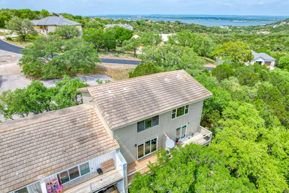 801 Grassy Knoll #B Horseshoe Bay, TX 78657