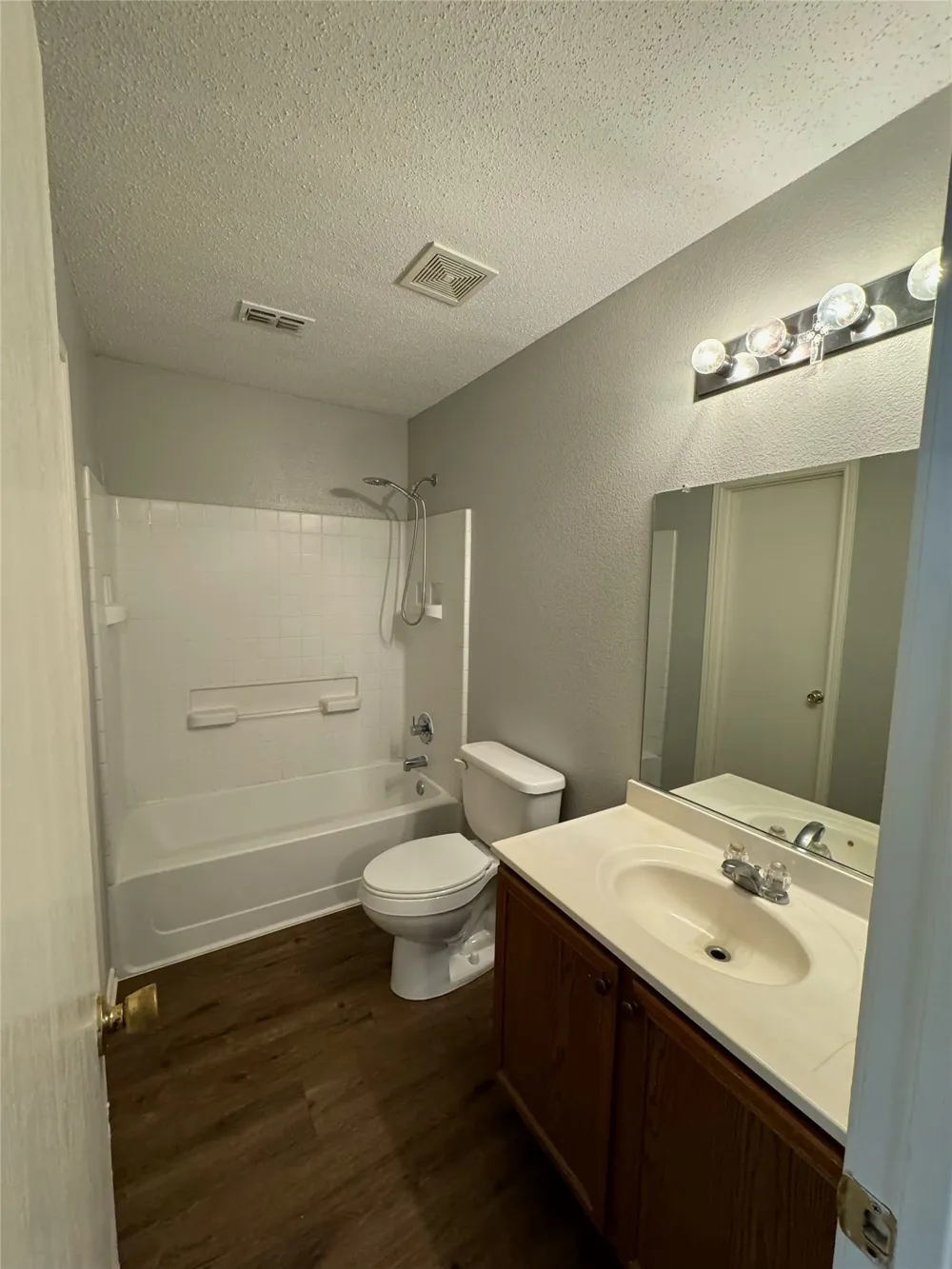 1805 Brookwood Drive Terrell, TX 75160