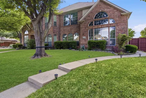 6737 Canterbury Drive