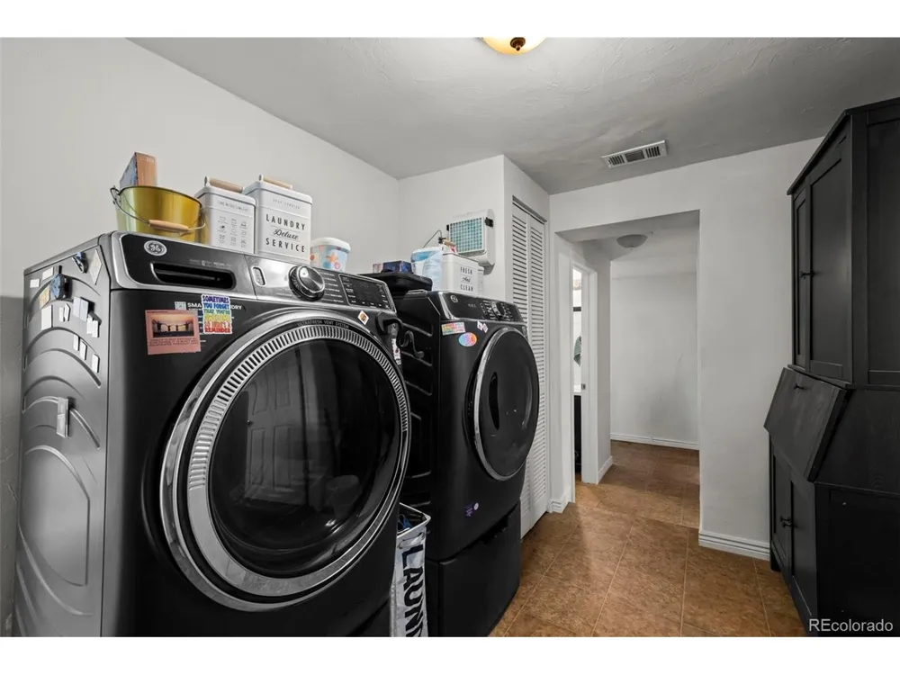 6781 Hooker Street Denver, CO 80221