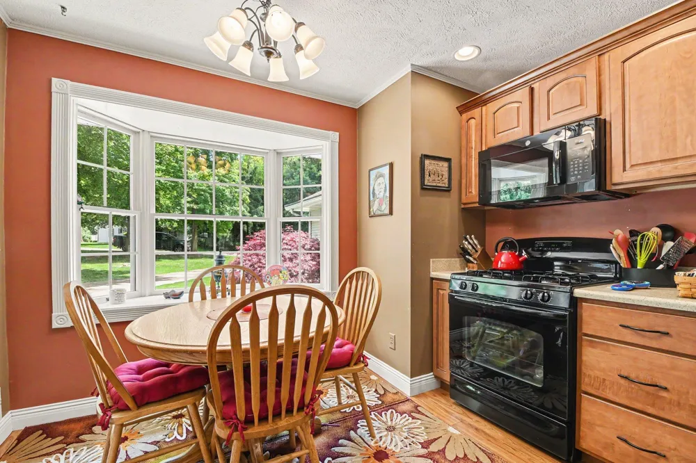 6920 Beechwood Drive Saranac, MI 48881