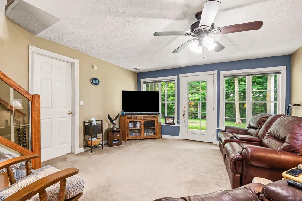 6920 Beechwood Drive Saranac, MI 48881