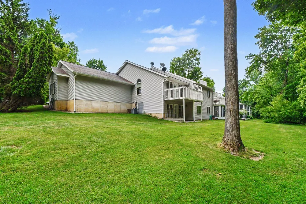 6920 Beechwood Drive Saranac, MI 48881