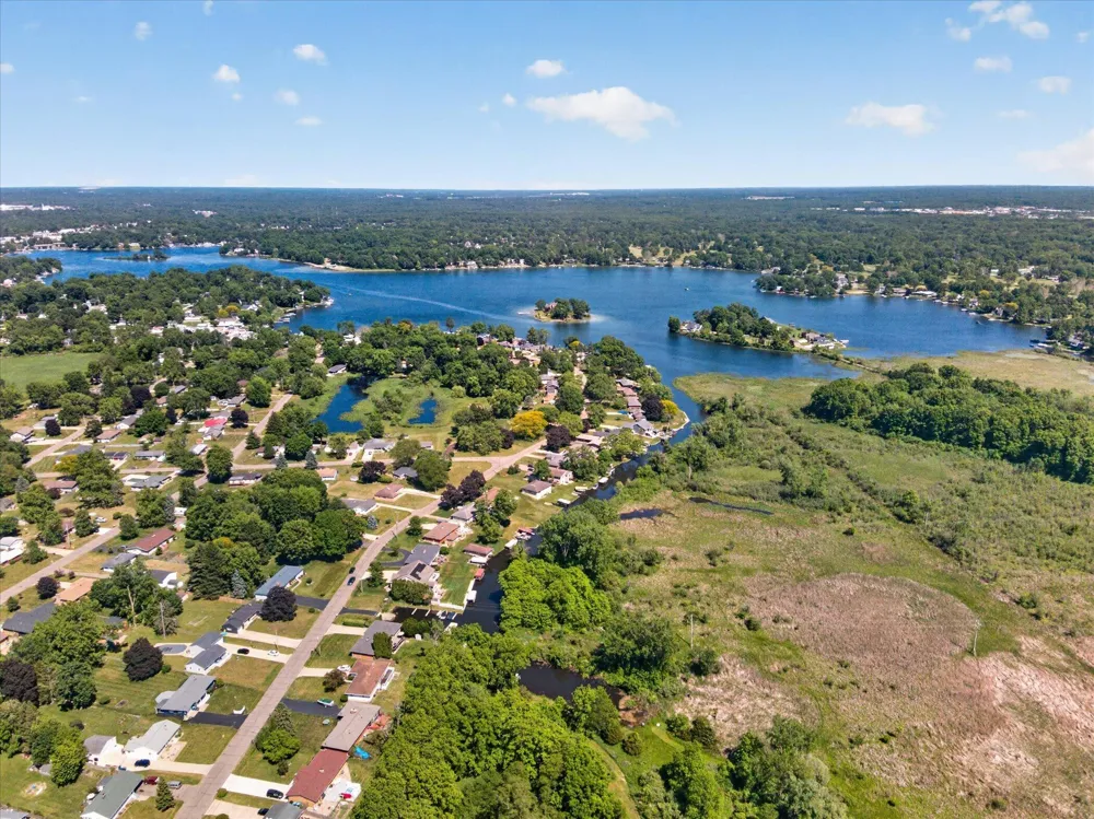 340 Lakeshore Drive Battle Creek City, MI 49015