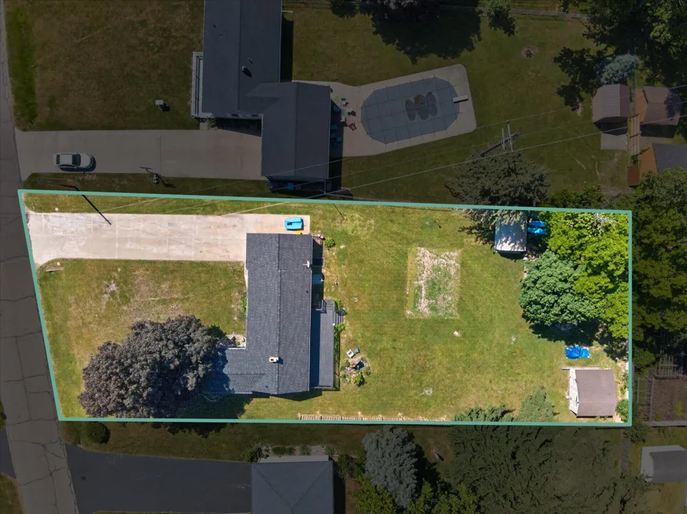 340 Lakeshore Drive Battle Creek City, MI 49015