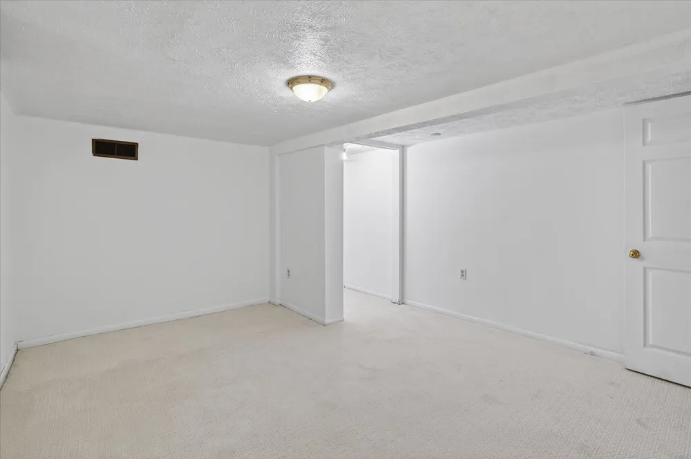 340 Lakeshore Drive Battle Creek City, MI 49015