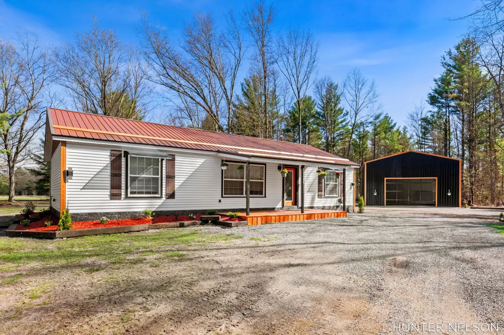 3088 Central Road Dalton Township, MI 49445